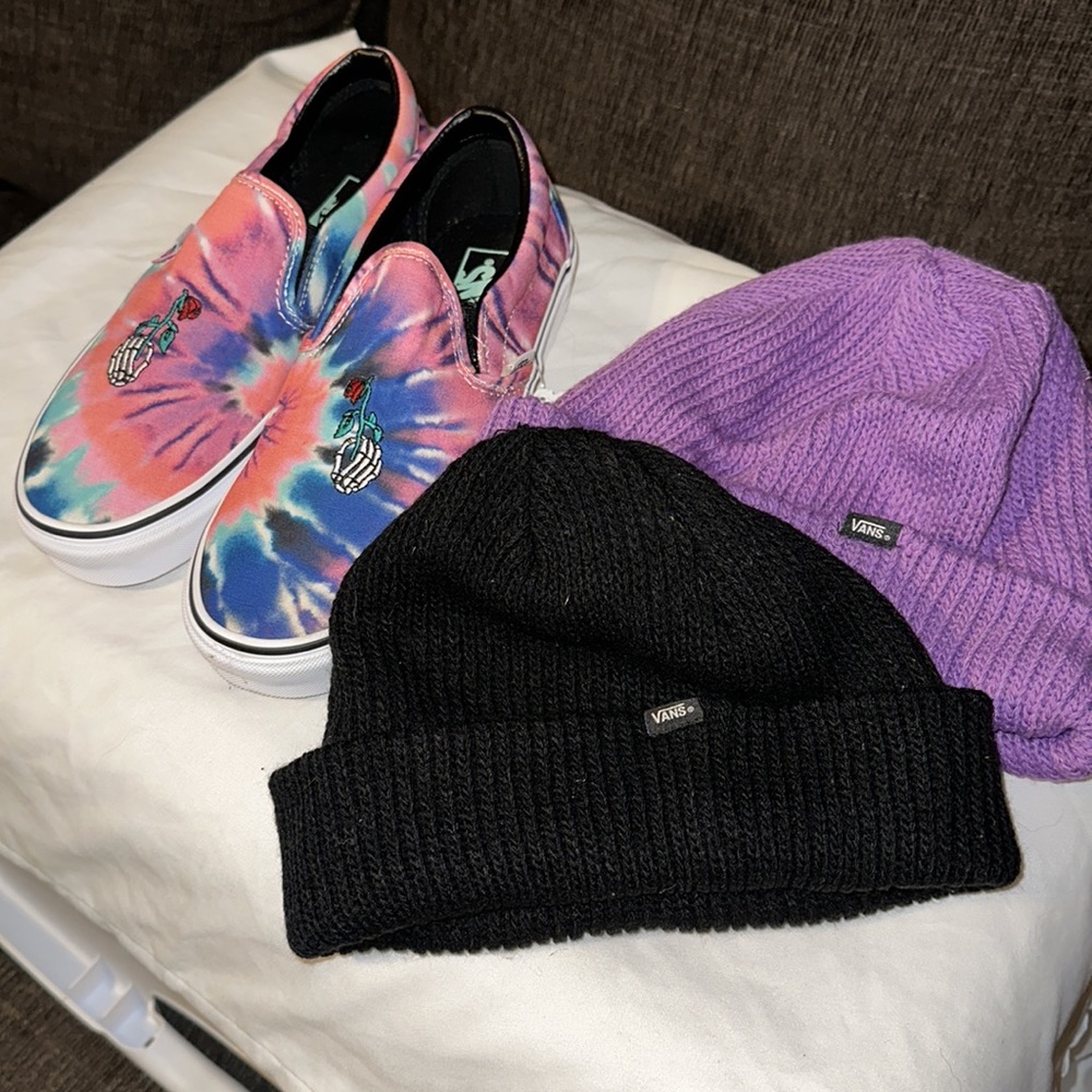 Vans Tye Dye Skeleton Rose Sneakers 7 NWT Vans‎ beanies Lot